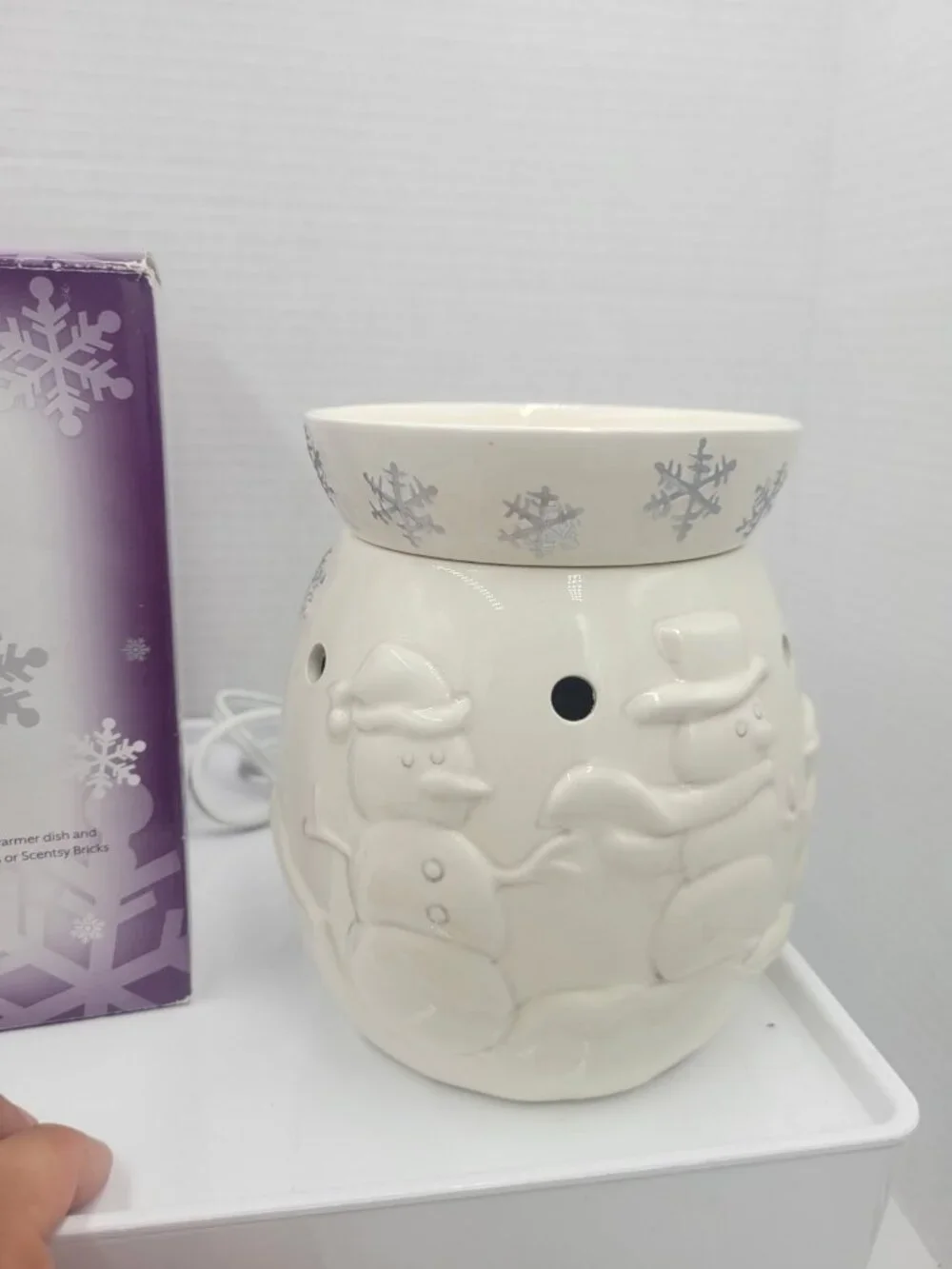 Scentsy Snow Day Winter Holiday Collection FullSize Wax Warmer Retired Snowflake